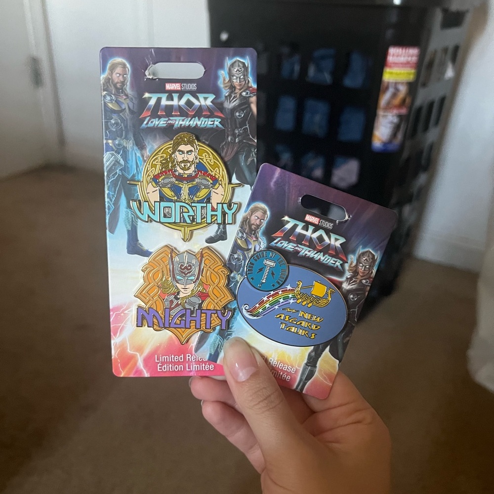 disney pins bundle